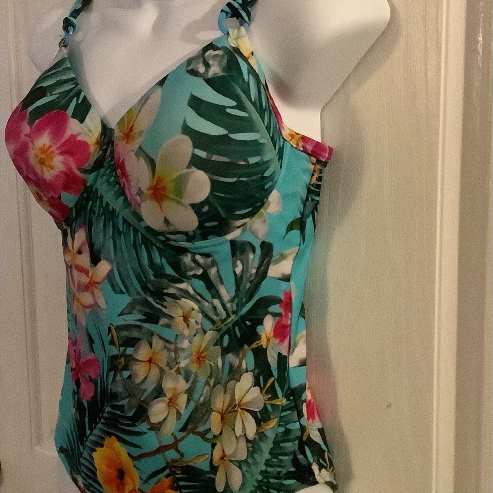 Amoena brand mastectomy bathing suit, floral print, Size 12, prosthetic options - Picture 5 of 8